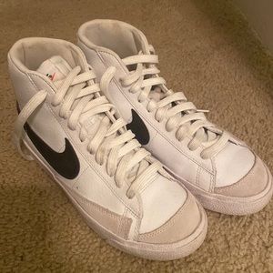 Hightop Nike blazers youth size 6 womens size 7.5